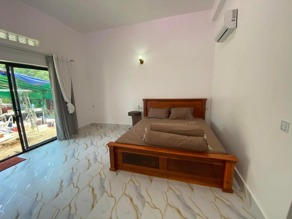Koh Rong home stay & Walking street Bed and Breakfast in Sihanoukville