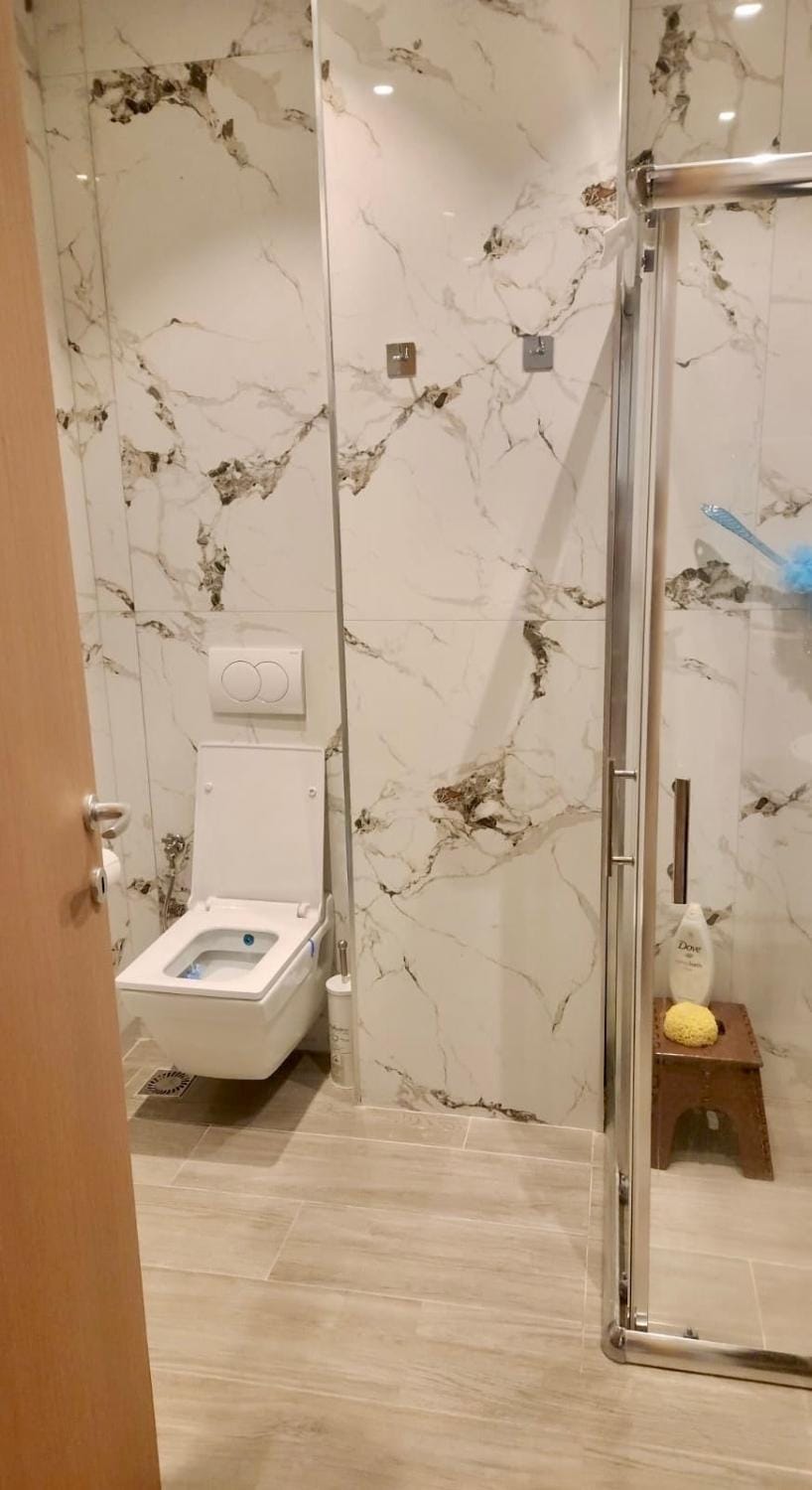 Luxury 1BR Apartment Apartment in Tirana County, Albania