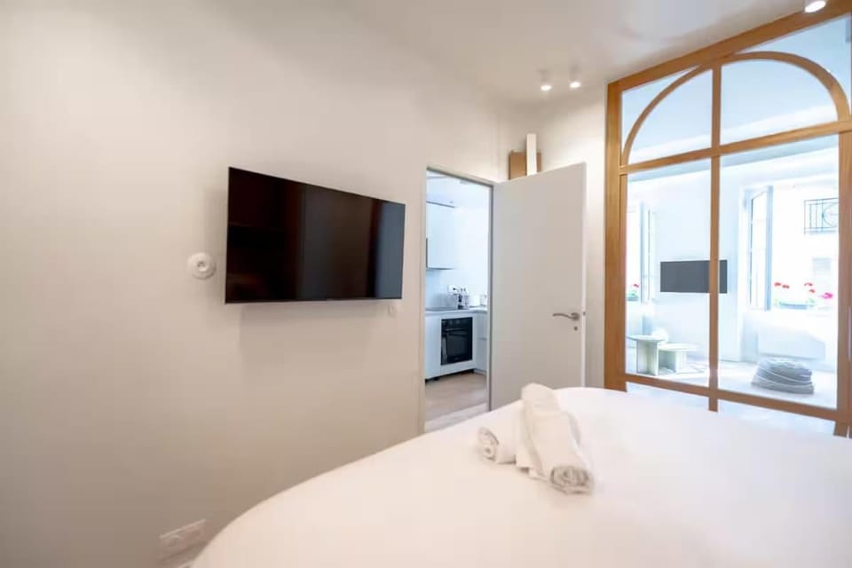 Petit Gambetta l Bright & AC l Shellter-Rentals Apartment in Saint-Tropez