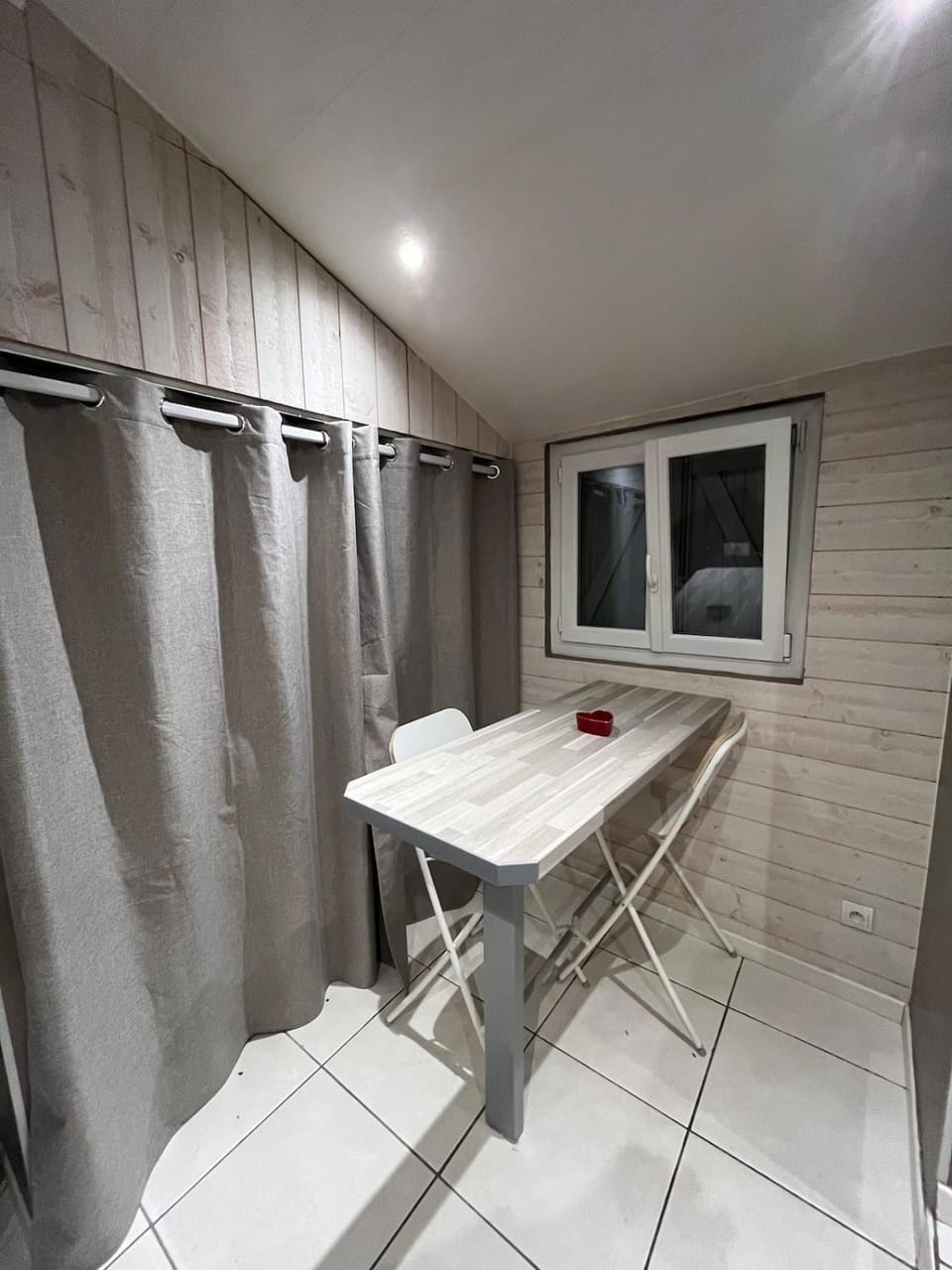 Property building, Dining area