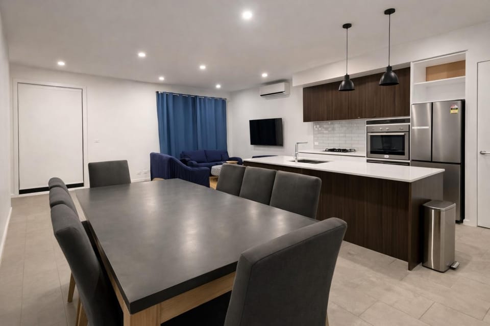 Coastal Calm Torquay Light-Filled 3BR Retreat House in Torquay