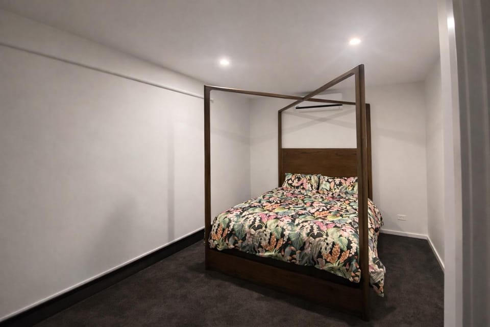 Coastal Calm Torquay Light-Filled 3BR Retreat House in Torquay