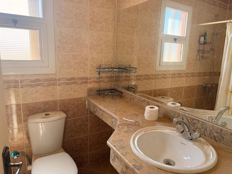 Beach Front Villa - Marina Wadi Degla Apartment in Egypt