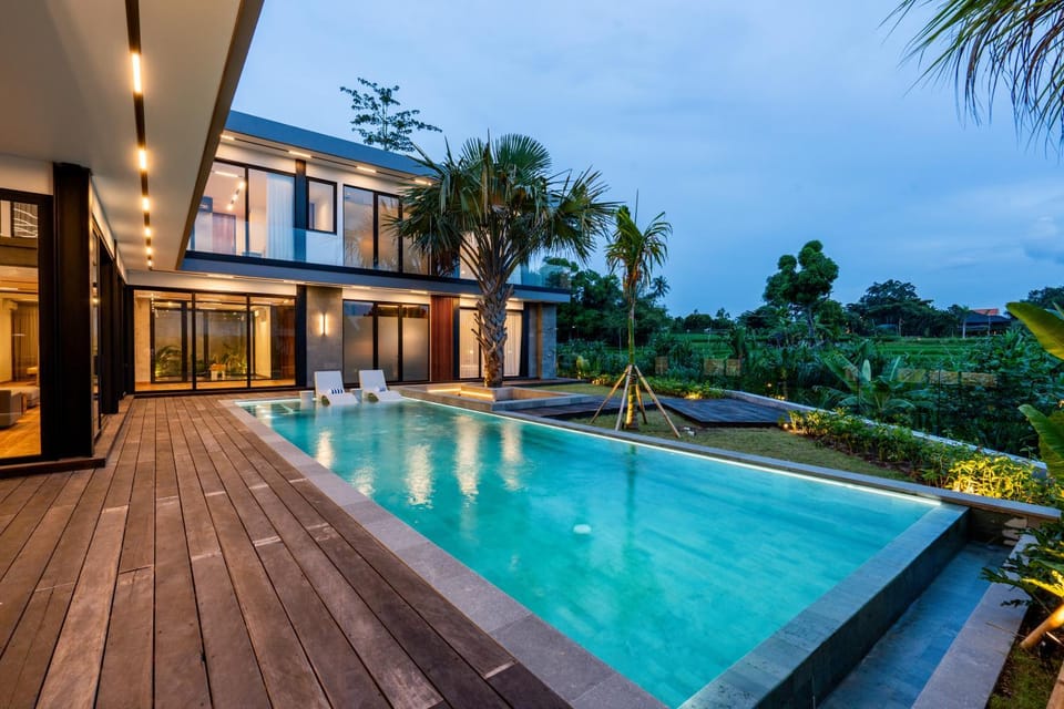 SULUK - The Residence - 7BR facing the rice fields - Umalas Villa in North Kuta