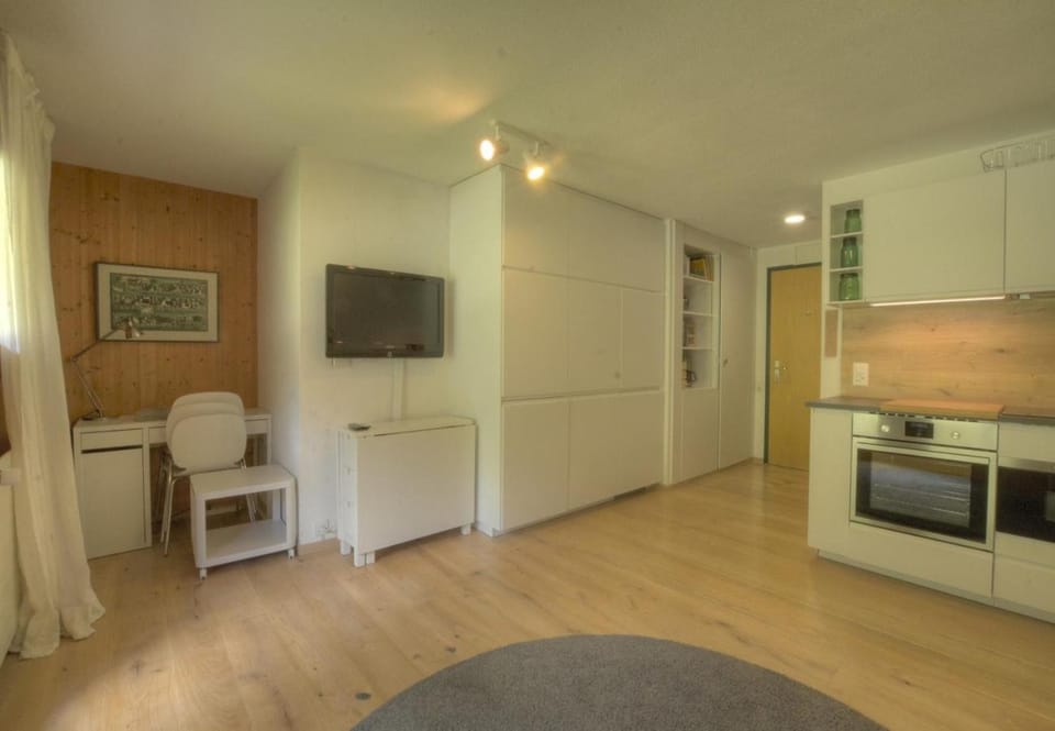 Studio Gemeaux 206 sur la place du Village a Anzere Apartment in Canton of Valais