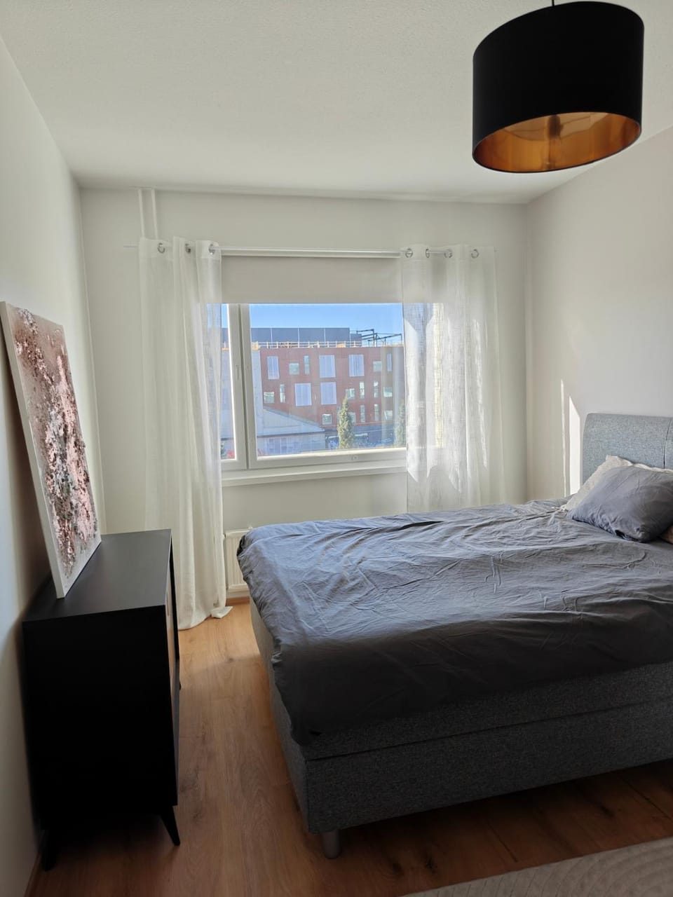 Modern and beautiful two-bedroom apartment, WiFi and parking Apartment in Uusimaa