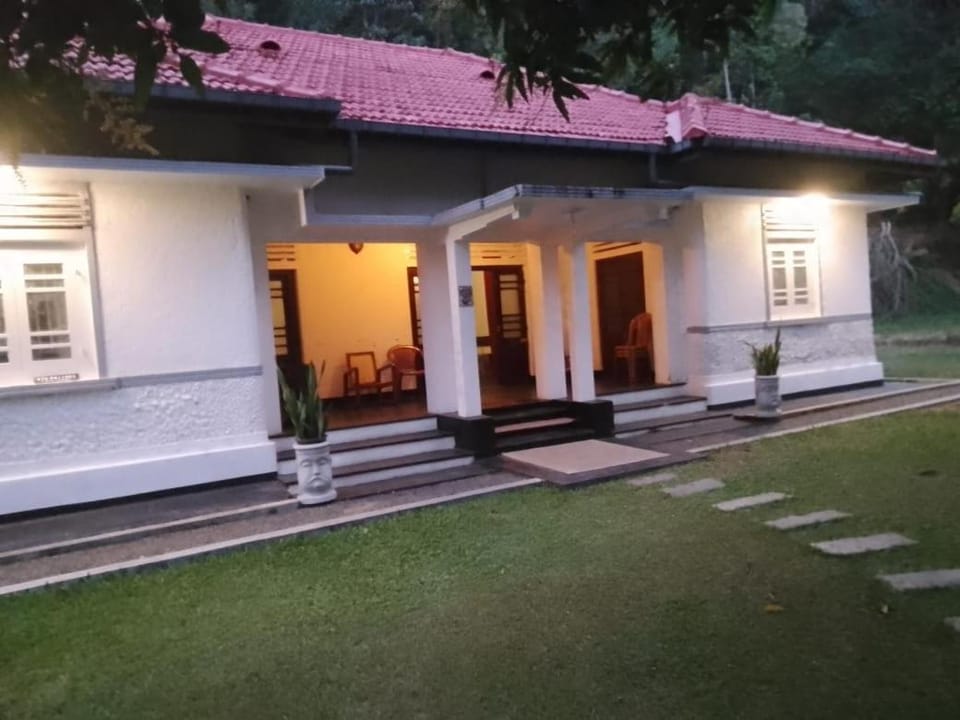 George Bungloaw House in Southern Province