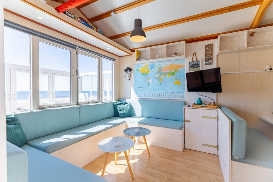 Welcome in - Slaapstrandhuisje I Strand dishoek 342, Direct aan zee met panoramisch uitzicht House in Koudekerke