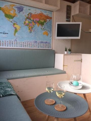 Welcome in - Slaapstrandhuisje I Strand dishoek 342, Direct aan zee met panoramisch uitzicht House in Koudekerke