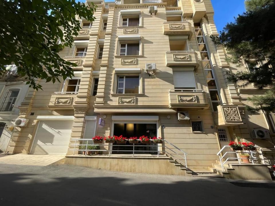 Property building, View (from property/room), Street view