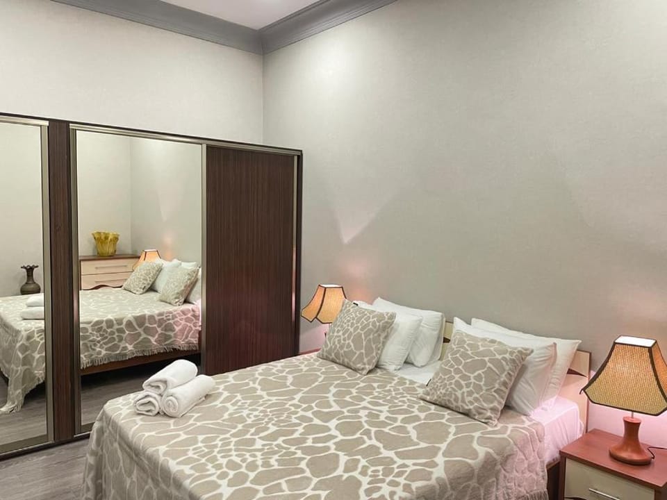Bed, Bedroom, towels, wardrobe
