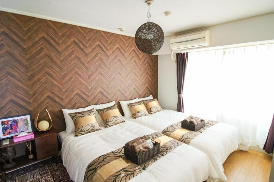 Bed, Photo of the whole room, Bedroom, air conditioner