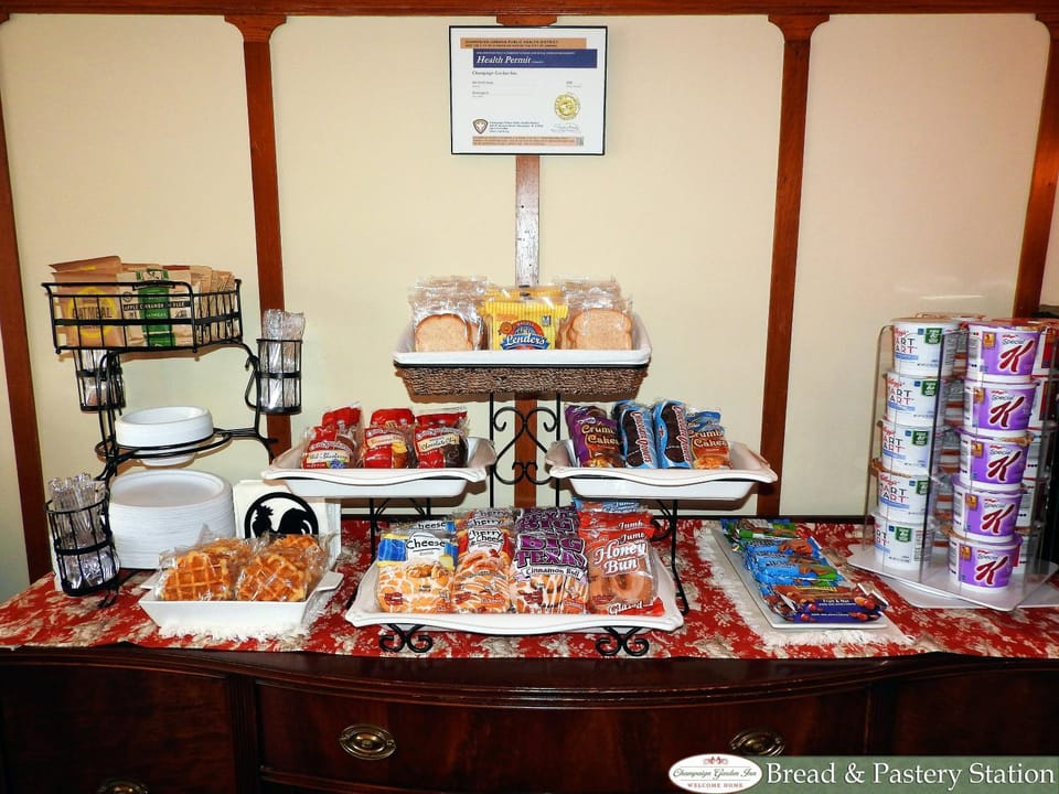 Food close-up, Continental breakfast