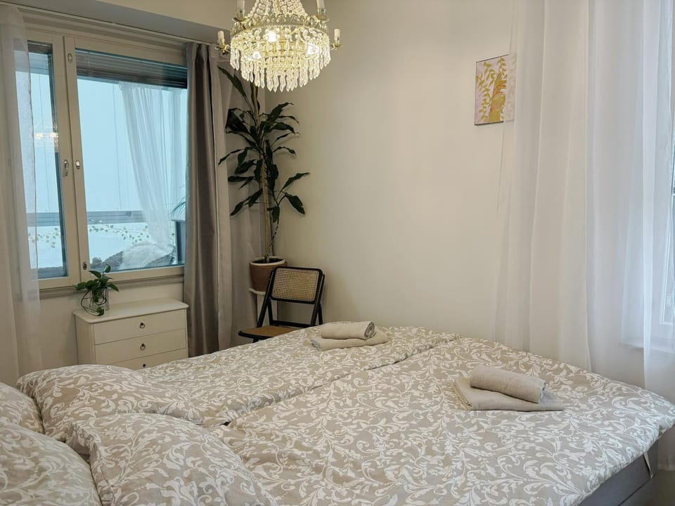 Cozy Modern Apartment for 3 - Near Mall of Tripla Apartment in Helsinki