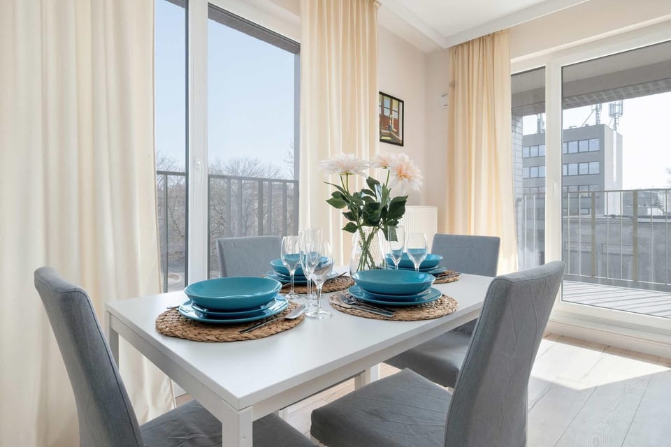 Balcony/Terrace, Living room, Seating area, Dining area