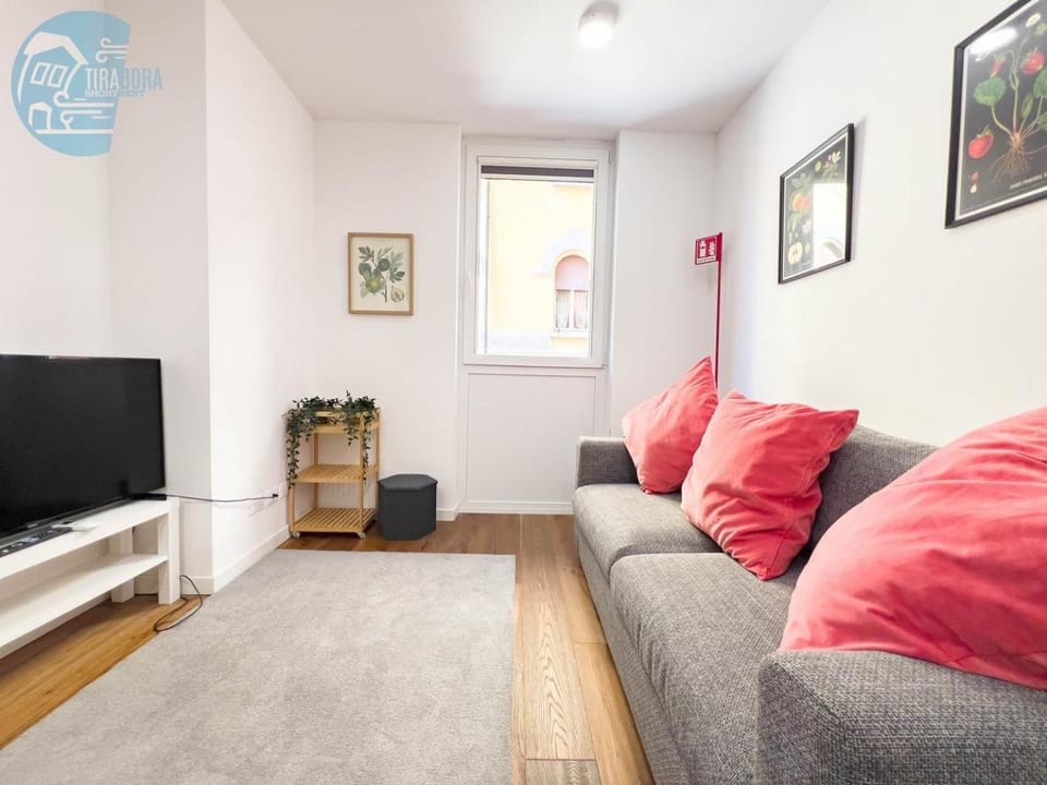 Blue Life 2A Tirabora Short Rent Apartment in Trieste
