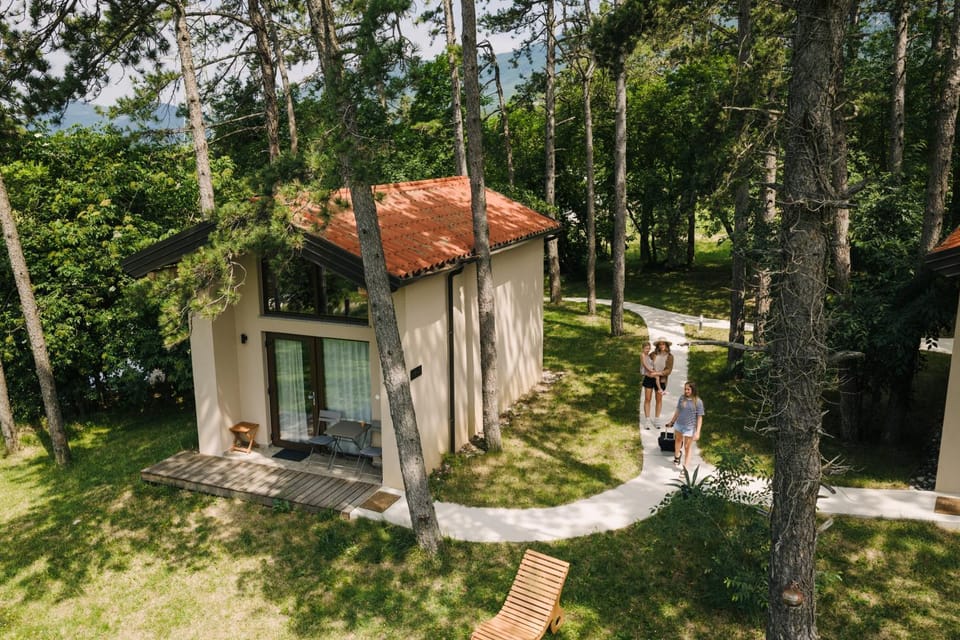 Pinja-gozdne hiške House in Slovenia