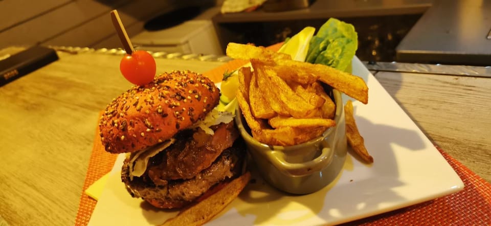 Restaurant/places to eat