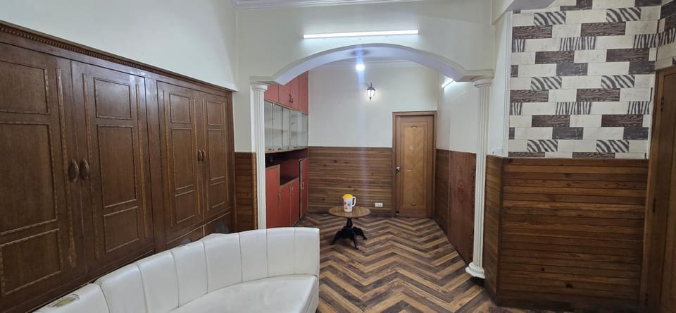 Altura Guest House Bed and Breakfast in Uttarakhand