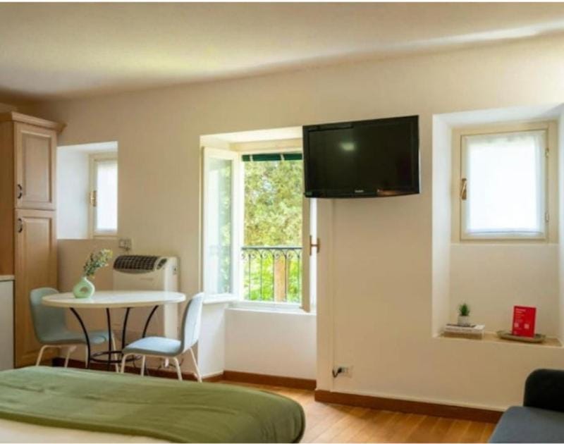 Tiny Apartment on the Lake House in Tremezzo