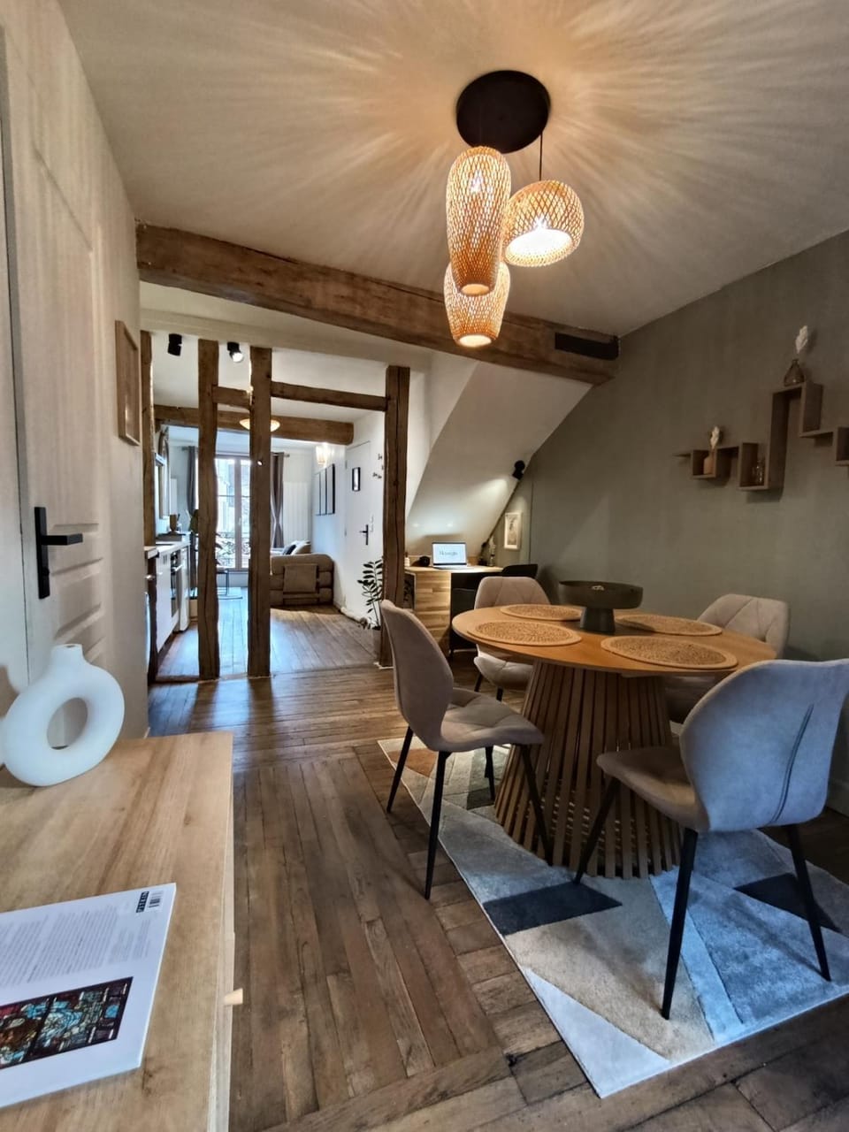 Le Cathedrale Jean Moulin, parking, city center Apartment in Chartres