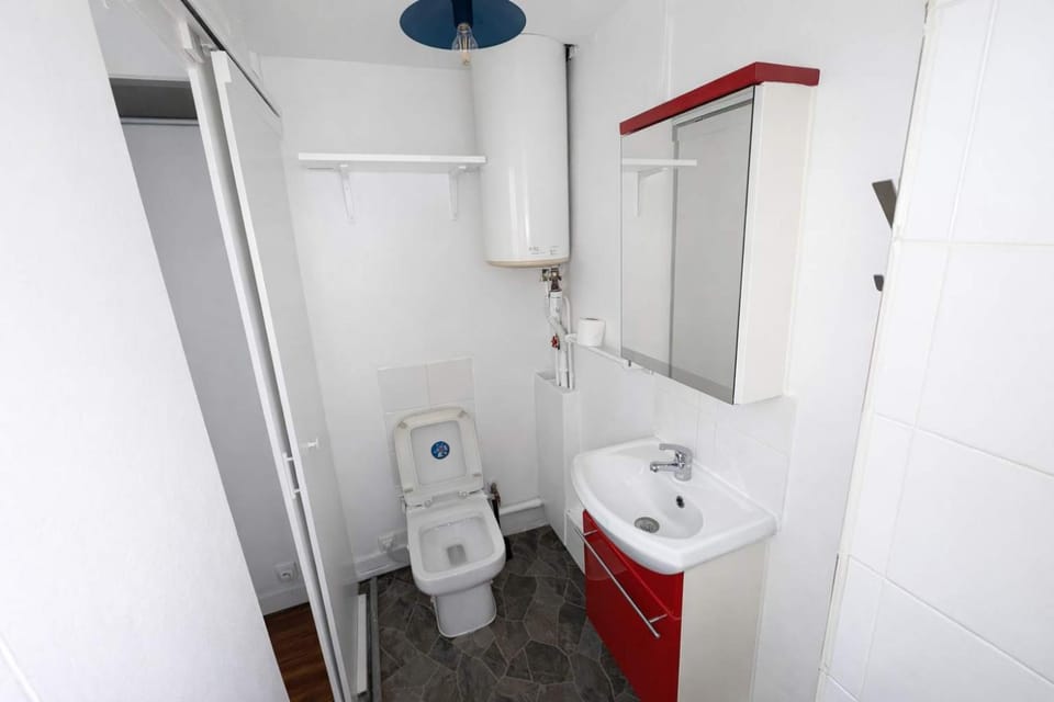 Studio Charmant Paris 15eme Proche Metro Apartment in Paris