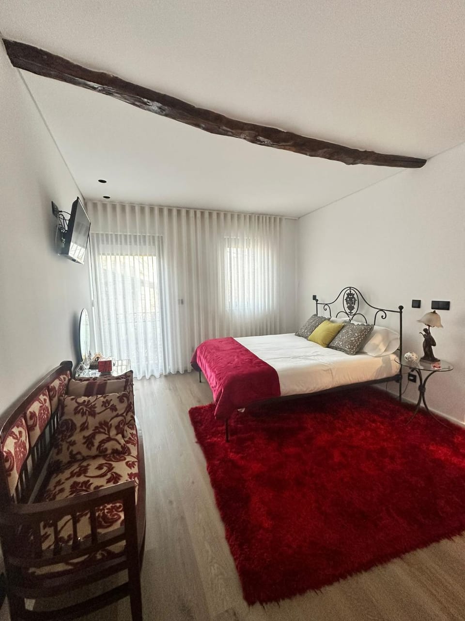 Bed, Bedroom, VIP