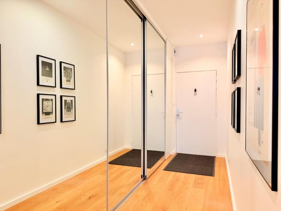 Loft climatisé Parking & Terrasse Proche centre 6p Apartment in Besançon