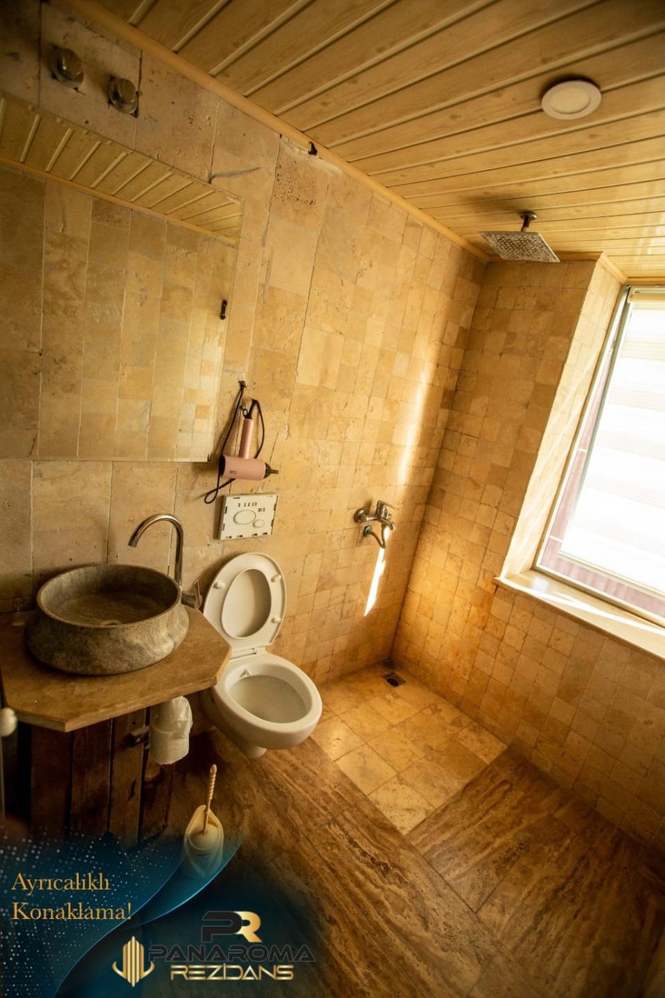 Toilet, Bathroom, towels