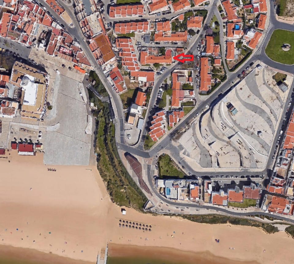 Beach, Location