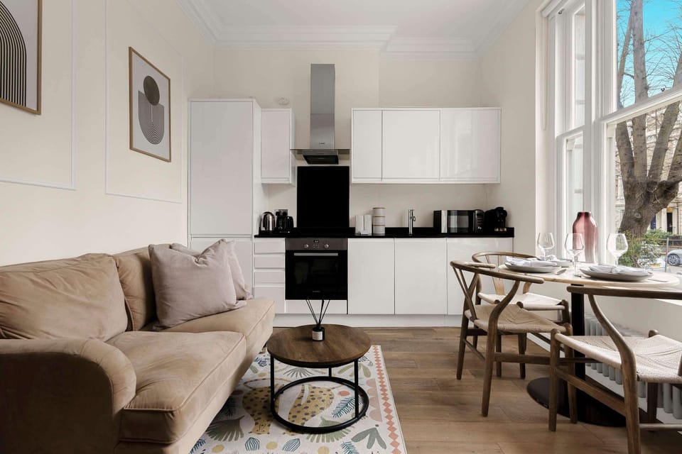 Kitchen or kitchenette, Living room, Dining area