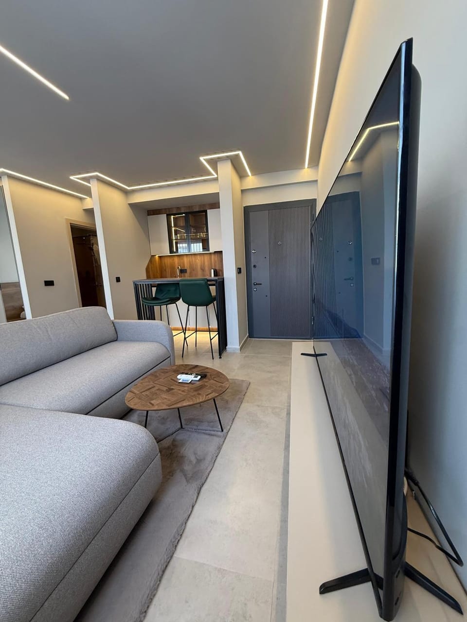 Communal lounge/ TV room, TV and multimedia, Living room, Seating area
