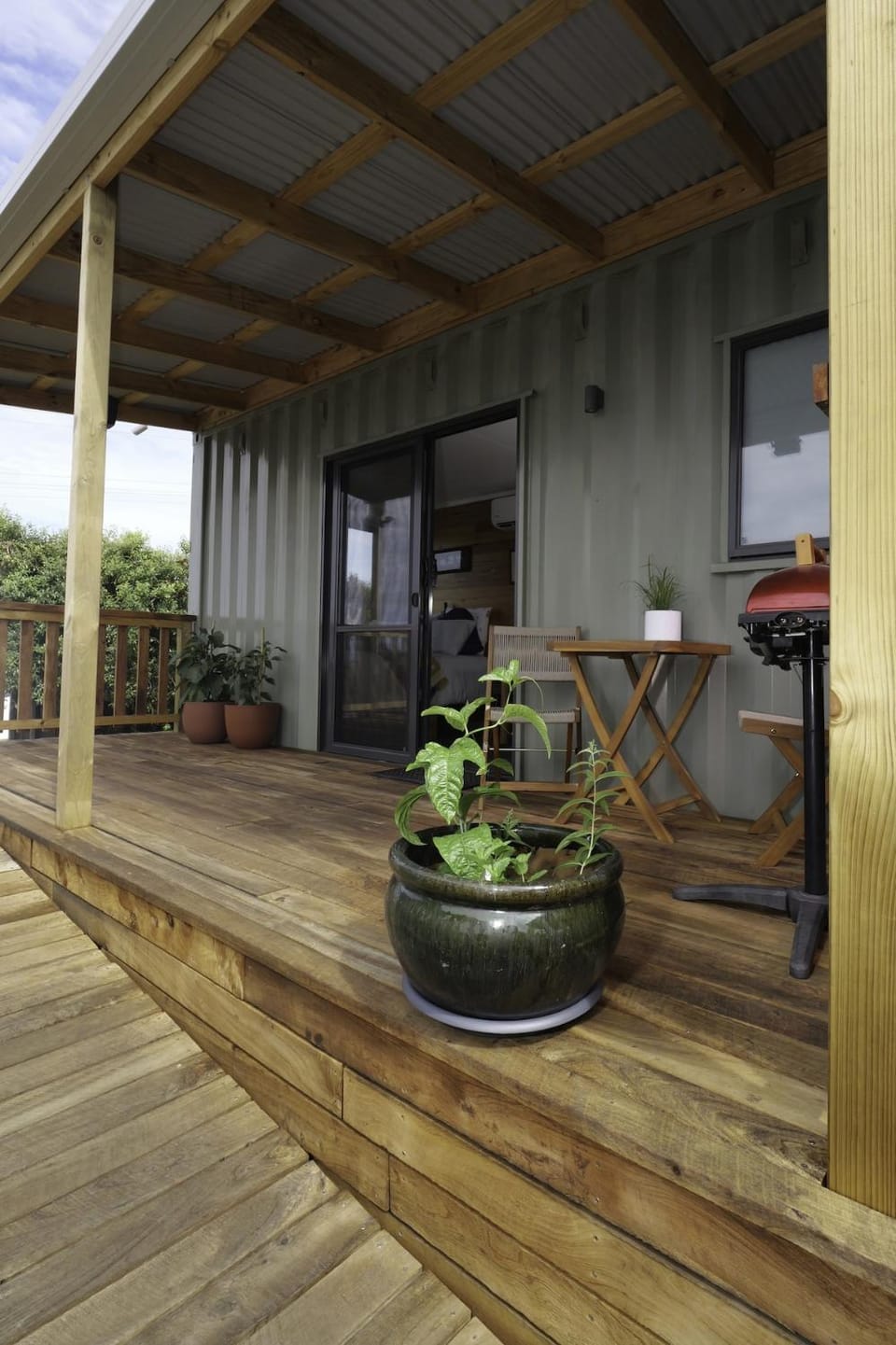 Leven Studio - StayTiny at Ulverstone Apartment in Ulverstone