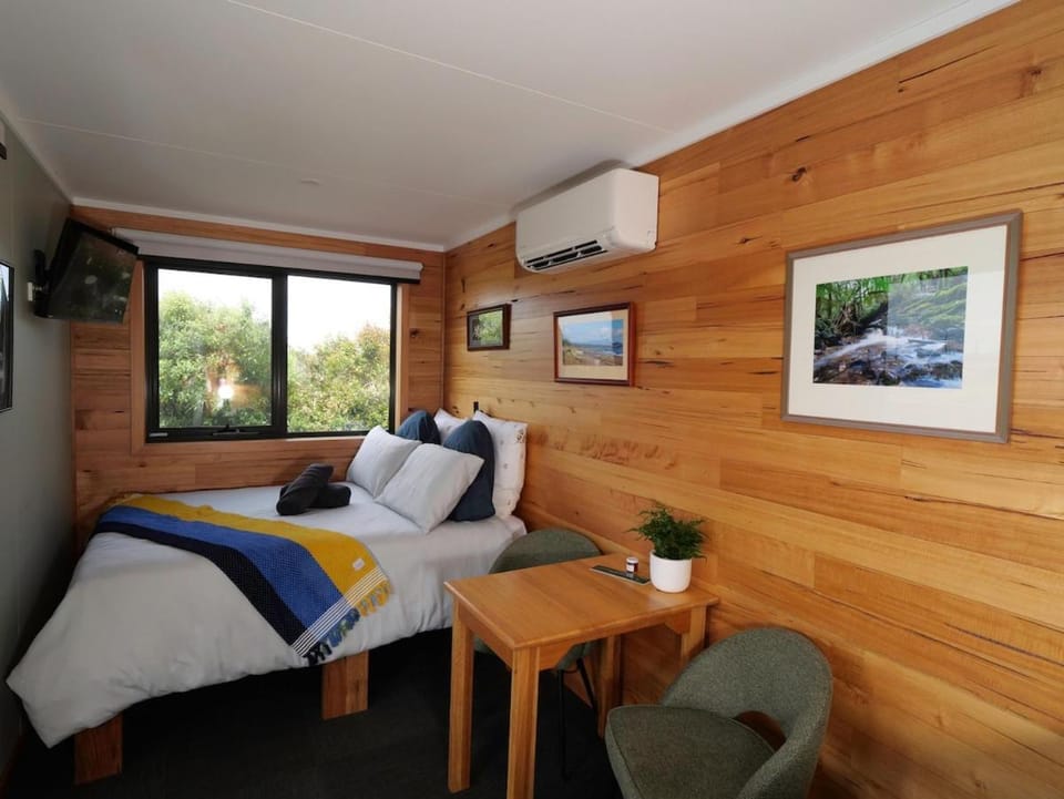 Leven Studio - StayTiny at Ulverstone Apartment in Ulverstone