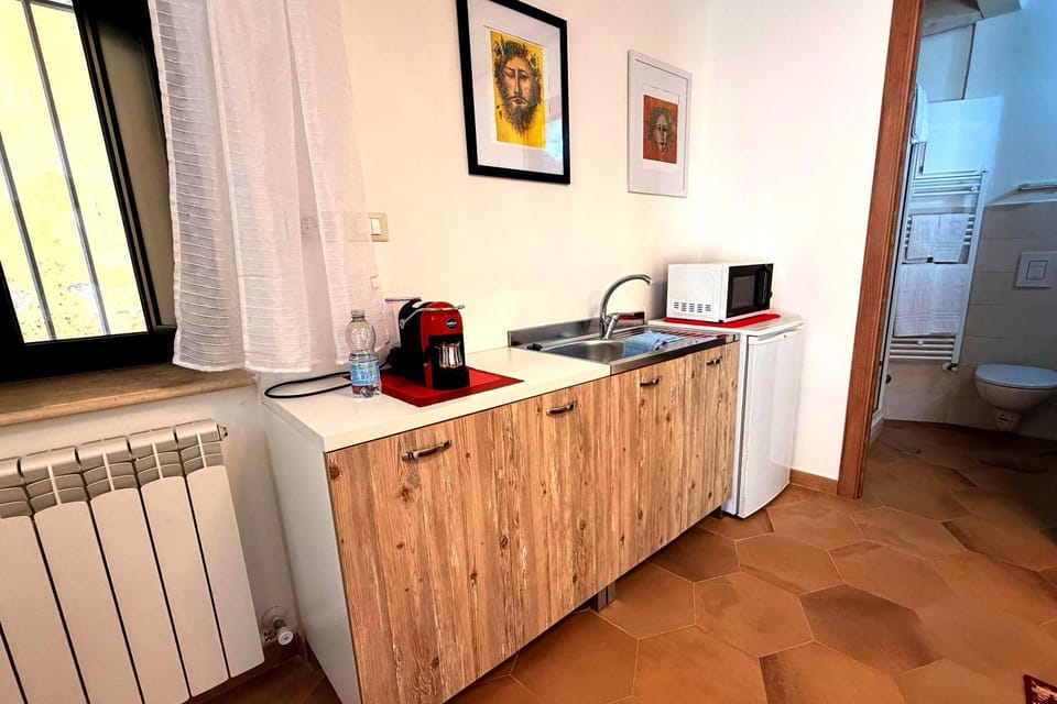 Coffee/tea facilities, Kitchen or kitchenette