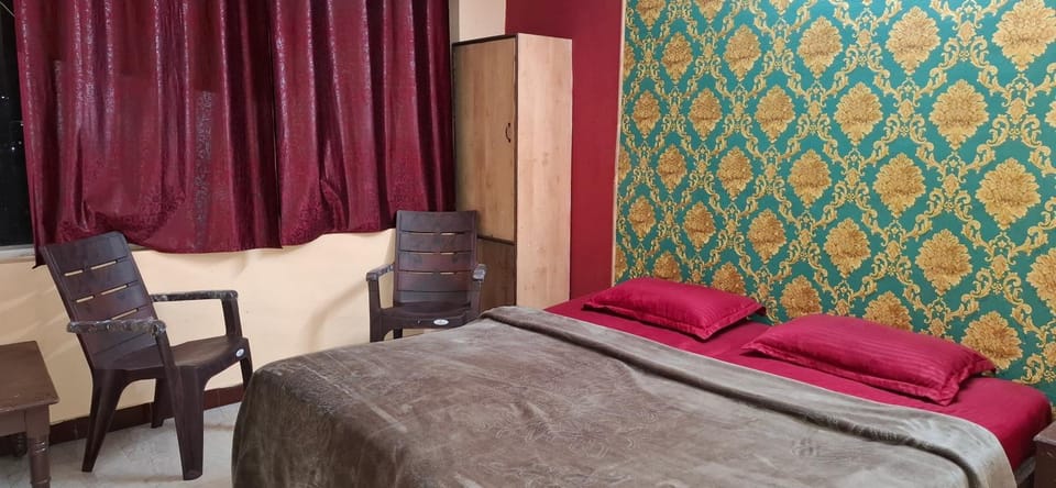 Weston Holiday Inn Hotel in Ooty