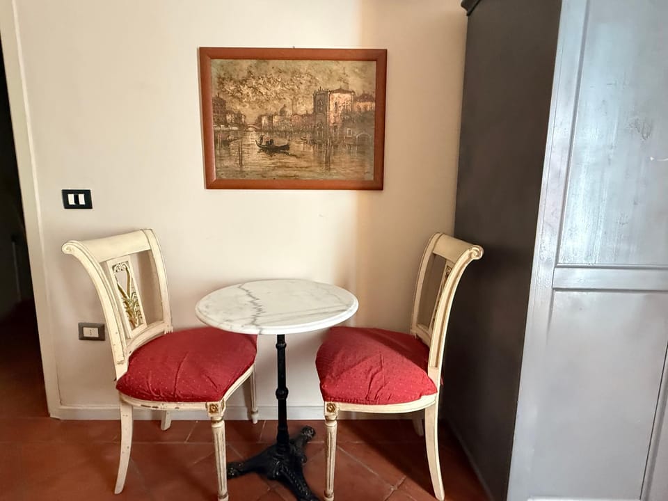 Seating area
