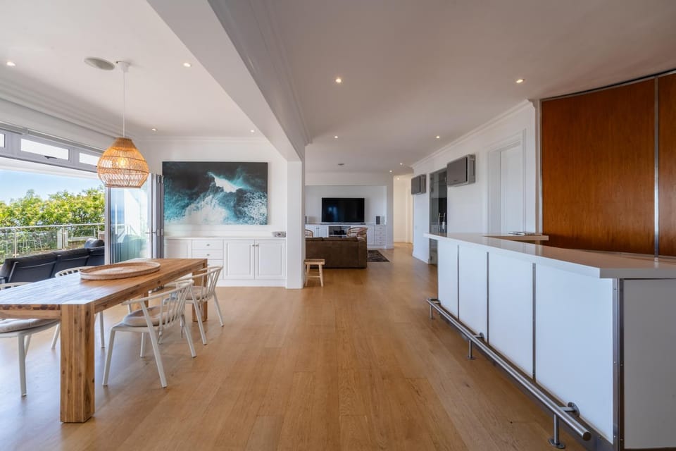 Lounge or bar