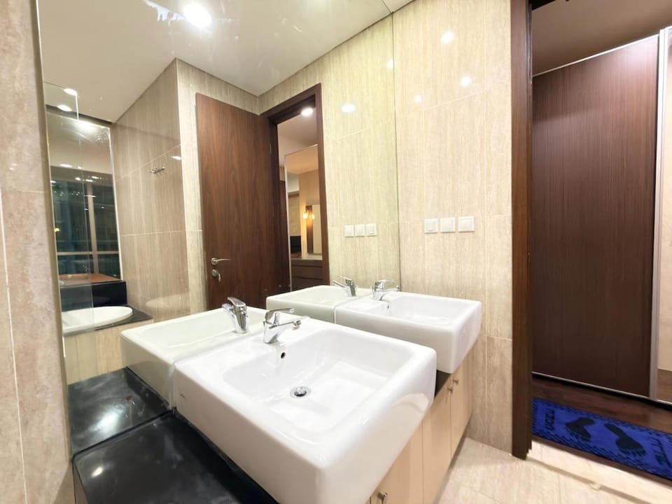 Apt Kemang Village luxury & elegant Apartment in South Jakarta City