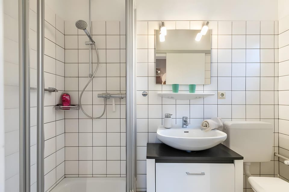 Bathroom, Living room
