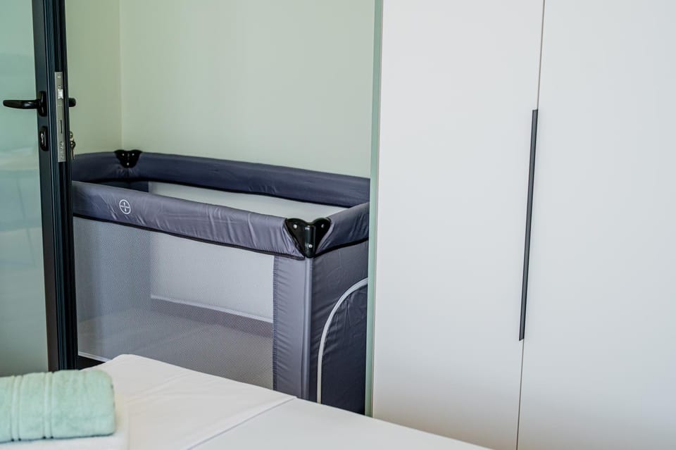 cot