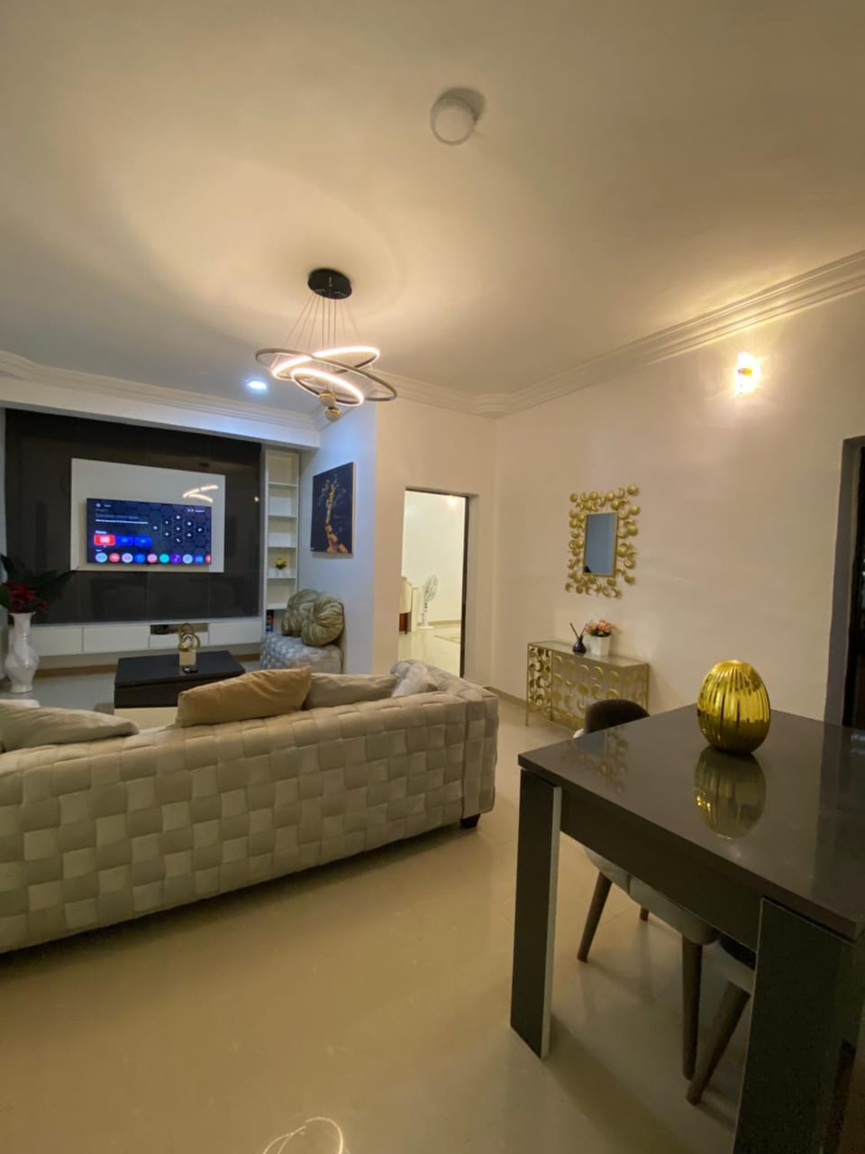TV and multimedia, Living room, Photo of the whole room, Seating area