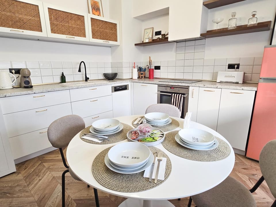 Urban Nest Near the City Center Apartment in Varna