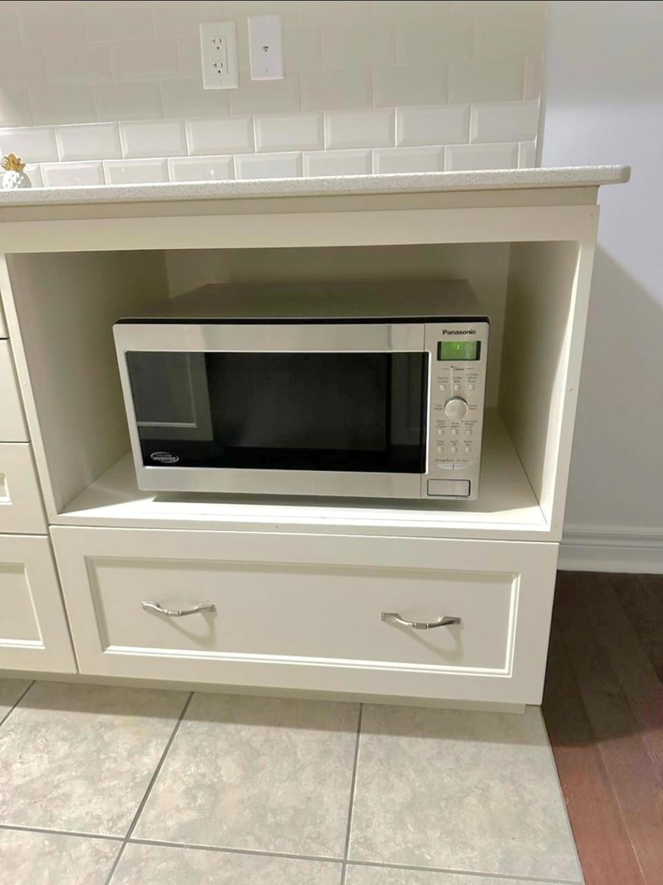 Spacious family friendly 2 bedroom home Apartment in Halton Hills