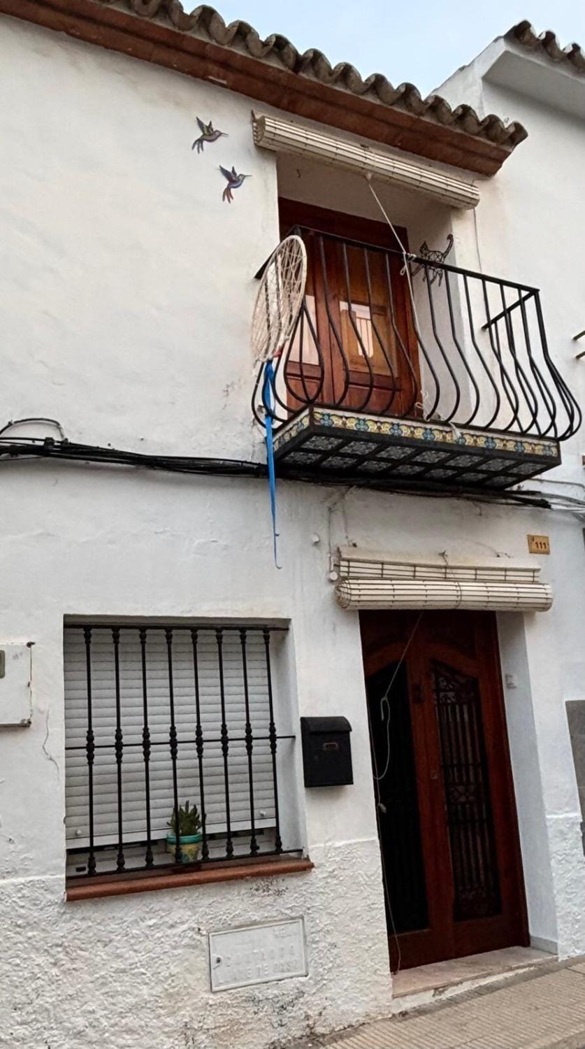 Casa familiar con terracita en Teulada-Moraira House in Marina Alta