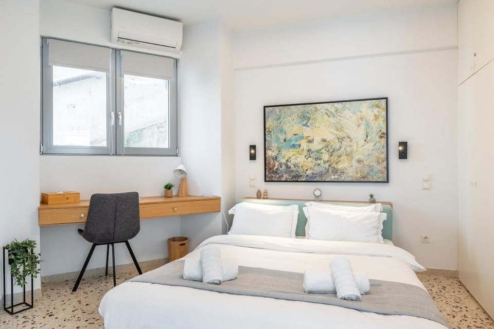 The HostMaster Terrazzo Lighthouse Apartment in Athens