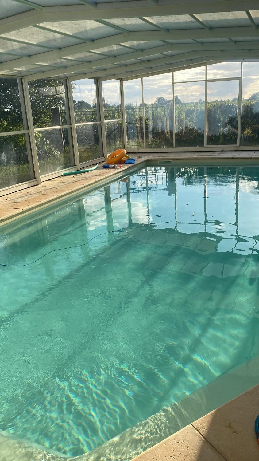 Swimming pool