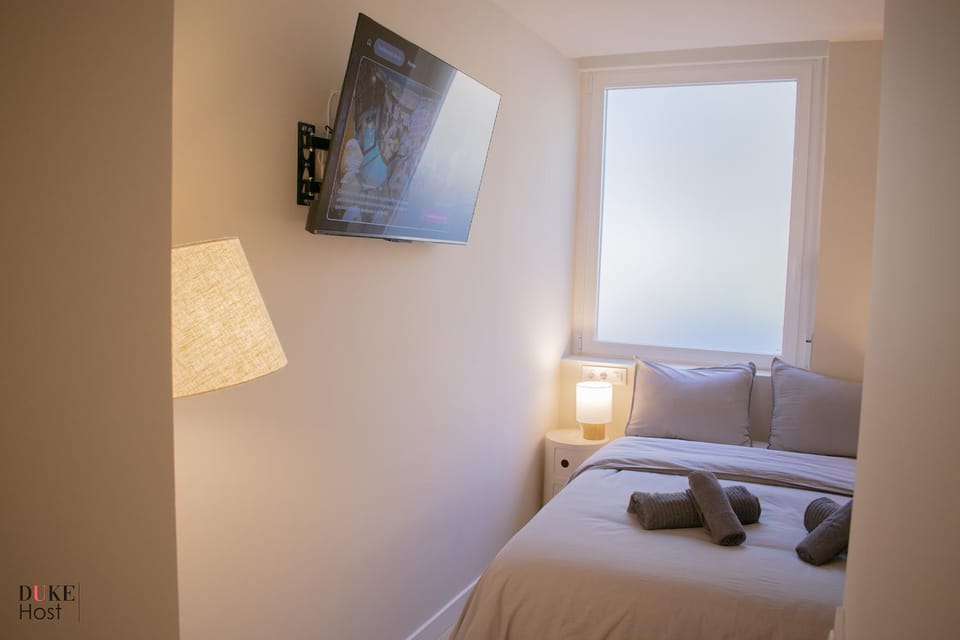 CH Chamartín Rooms Hostel in Madrid