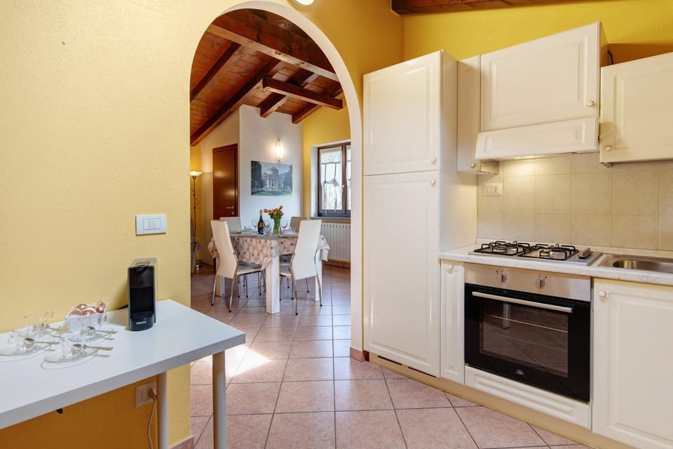 Property building, Kitchen or kitchenette, Living room