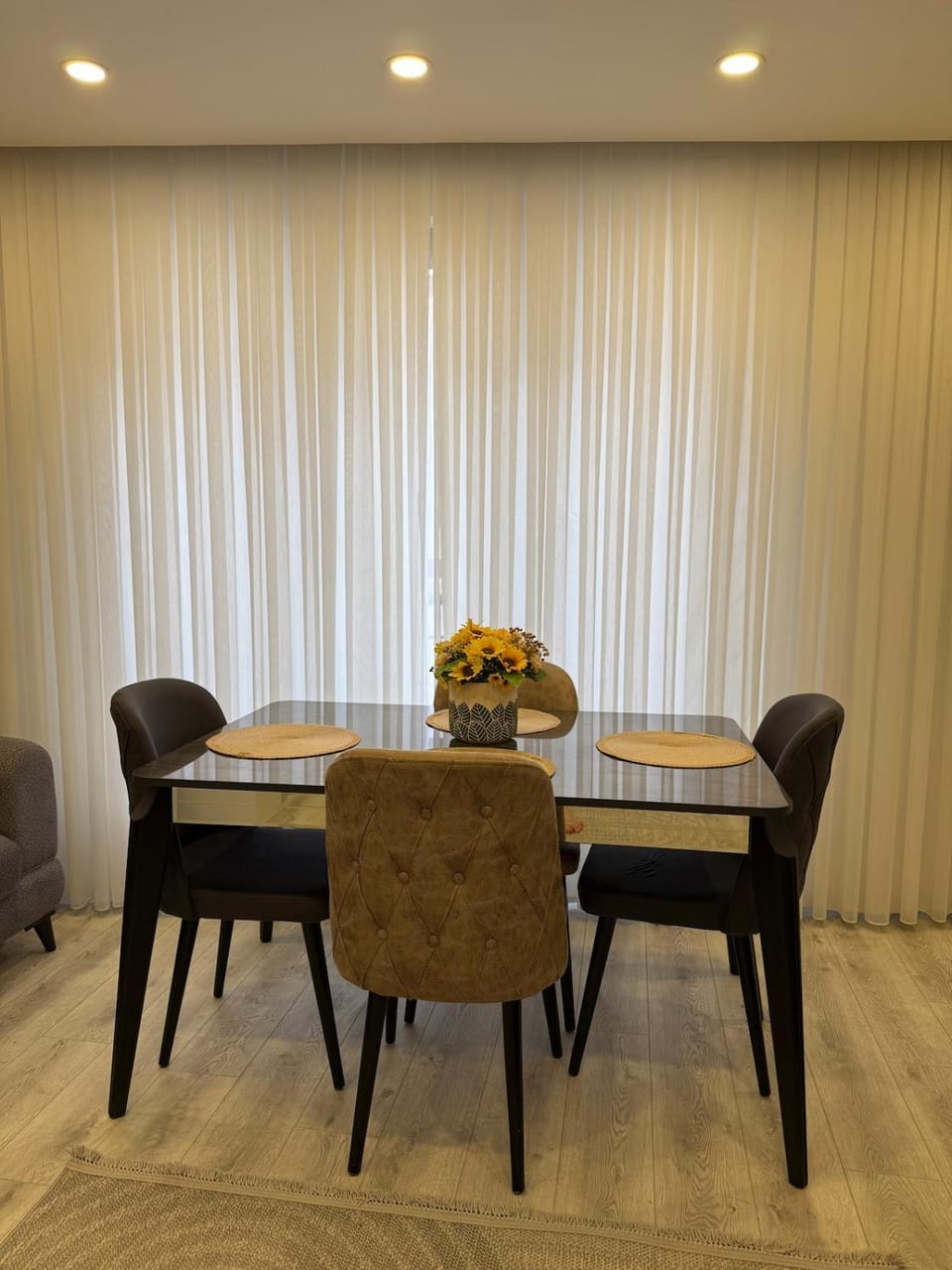 Living room, Seating area, Dining area